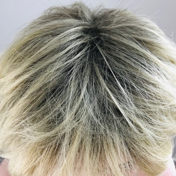 Layered Blonde/Black Mix “Put On & Go”  Synthetic Wig for Daily Wear/Events - Picture 2 of 6